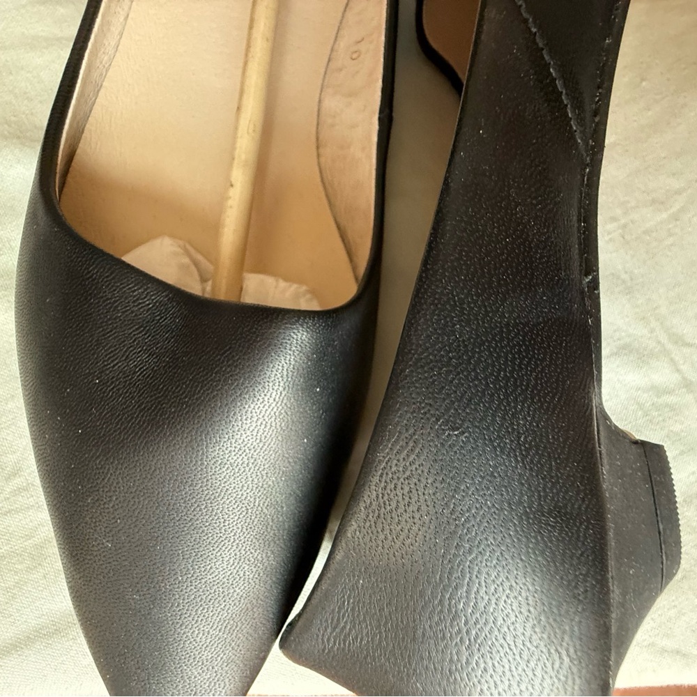 J. Jill Black Pointed-Toe Flats